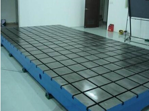 地軌槽鐵在環保設備制造中的應用